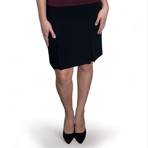 Ann Taylor -Women’s Black Business Skirt -Knee-Length/Double Pleats -Tag Size 4 - Picture 2 of 16